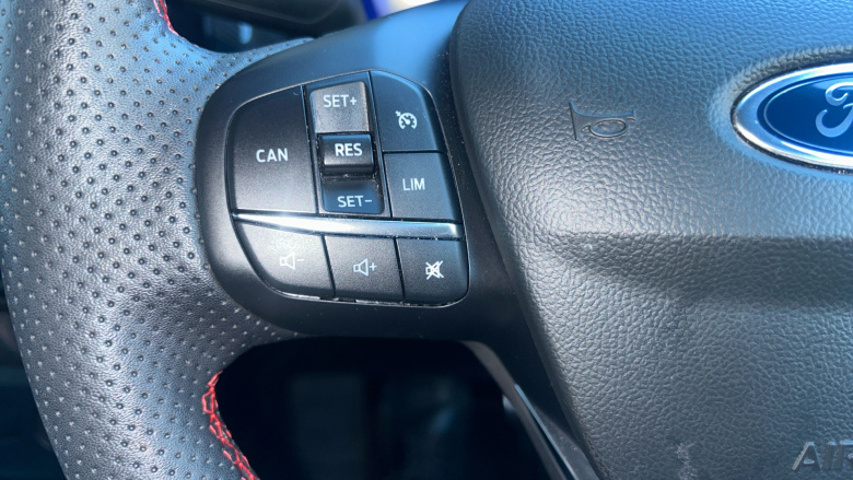 Ford Focus 1.0 EcoBoost Hybrid mHEV 155 ST-Line Vignale 5dr Petrol Hatchback